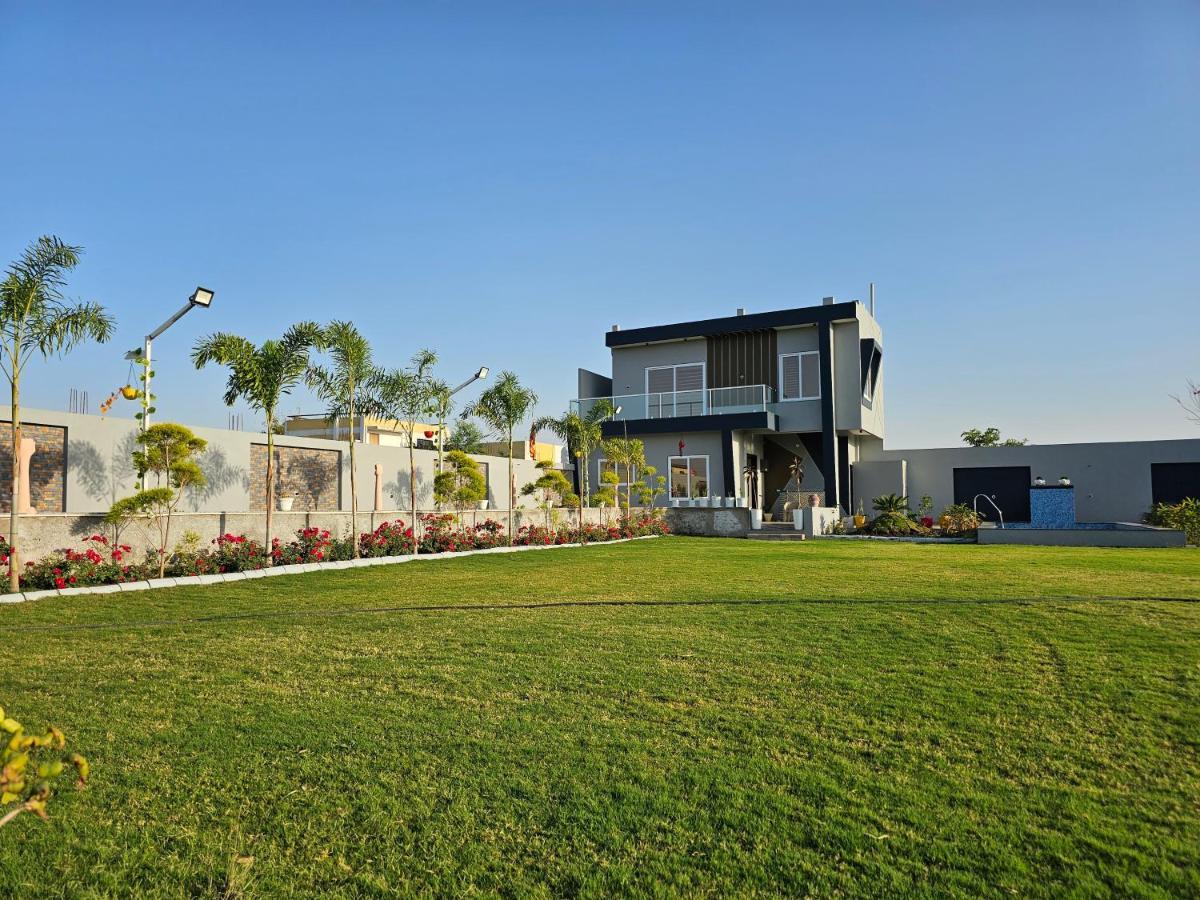 Shree Ambe Farmhouse Villa Ujjain Exterior photo